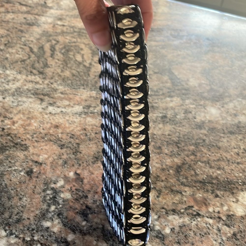 Pop Tab Clutch - Picture 5 of 8